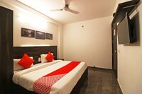 OYO Flagship 48708 Hotel KD Plaza