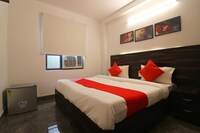 OYO Flagship 48708 Hotel KD Plaza