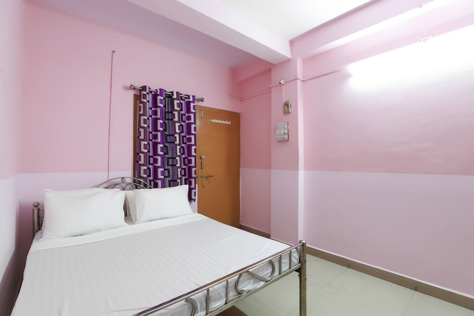 SPOT ON 48716 Gayatri Guest House , Gandhidham, Gandhidham