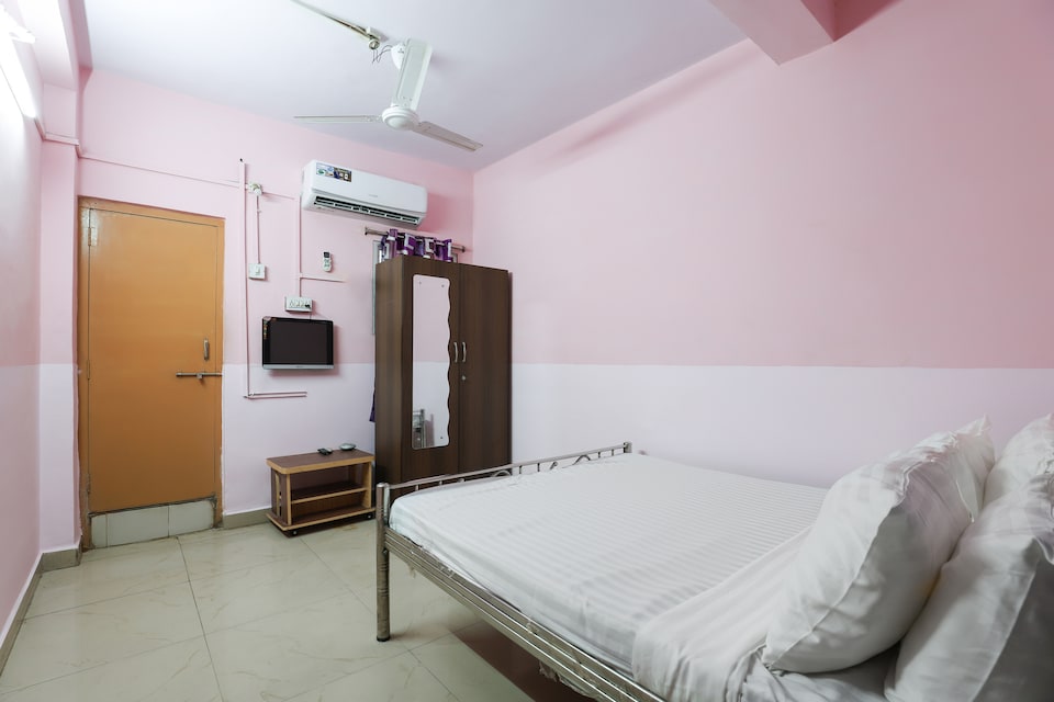 SPOT ON 48716 Gayatri Guest House , Gandhidham, Gandhidham