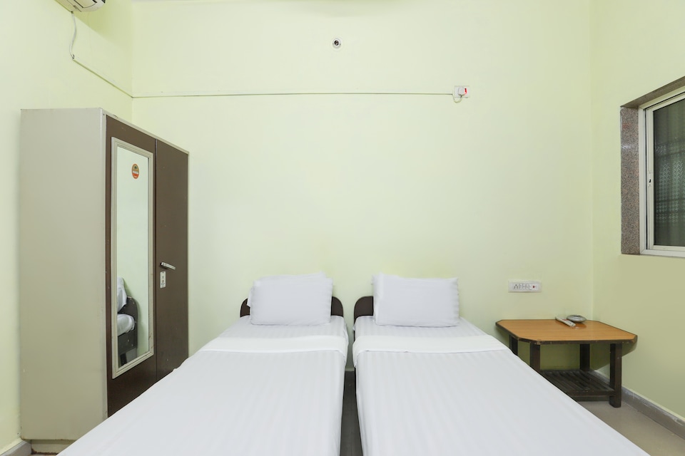 SPOT ON 48717 Shree Ashopalav Hotel, Gandhidham, Gandhidham