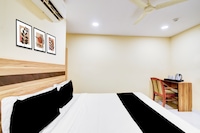 OYO Shanthaa Residency Lodge Near Miraj Cinemas - Shalini Shivani