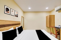 OYO Shanthaa Residency Lodge Near Miraj Cinemas - Shalini Shivani