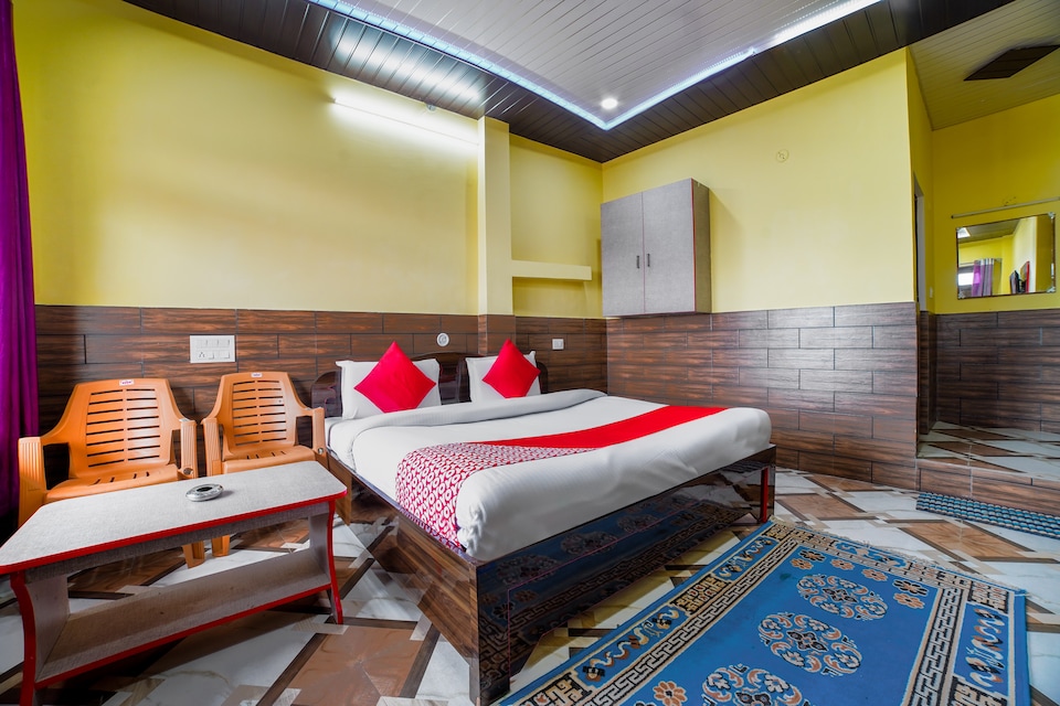 OYO 48732 Hills View Hotel And Restaurant, Pithoragarh city, Pithoragarh