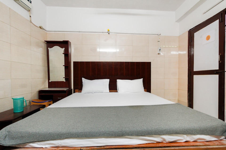 SPOT ON 48734 Hotel Ajay Residency, Rajapalayam, Virudhunagar