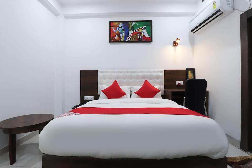 OYO 48742 Anandi Inn, Orai, Orai