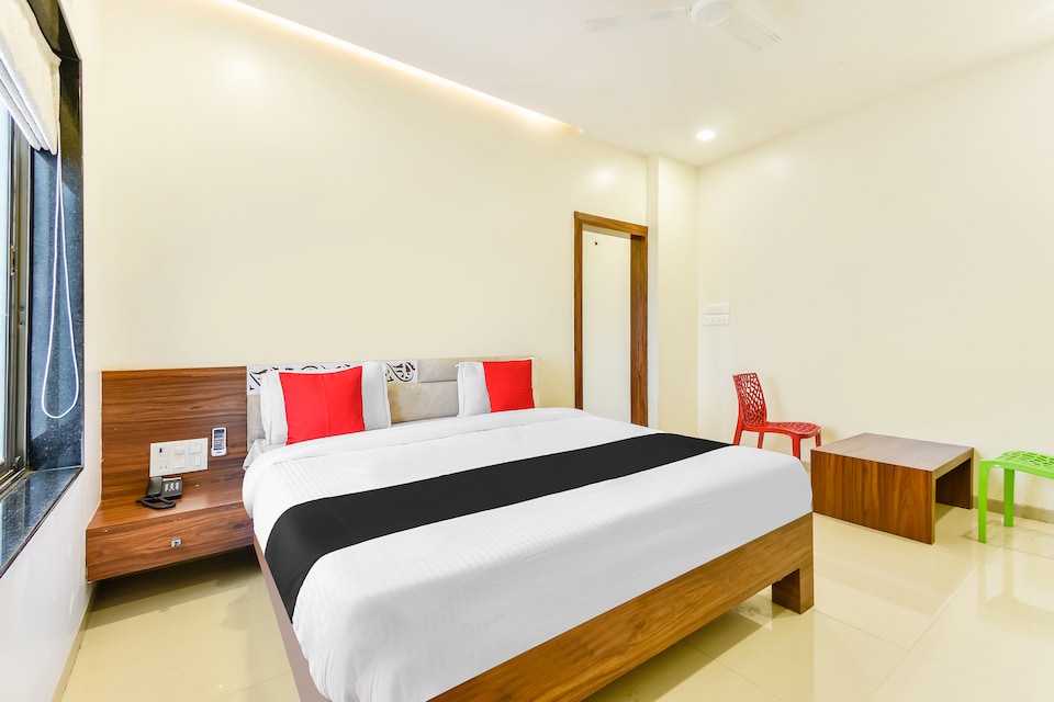 Capital O 48743 Hotel Galaxy, Nanded, Nanded