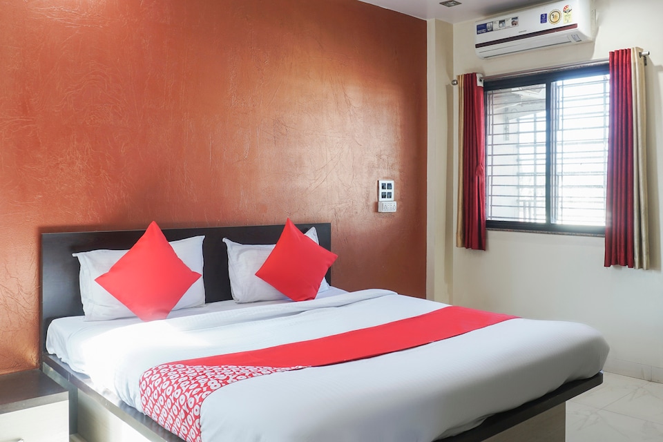 OYO Sayajiraje Palace, Malshiras, Solapur