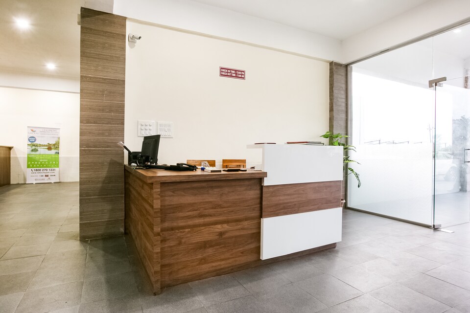 OYO 48760 Hotel Suites, Mumbai International Airport, Mumbai
