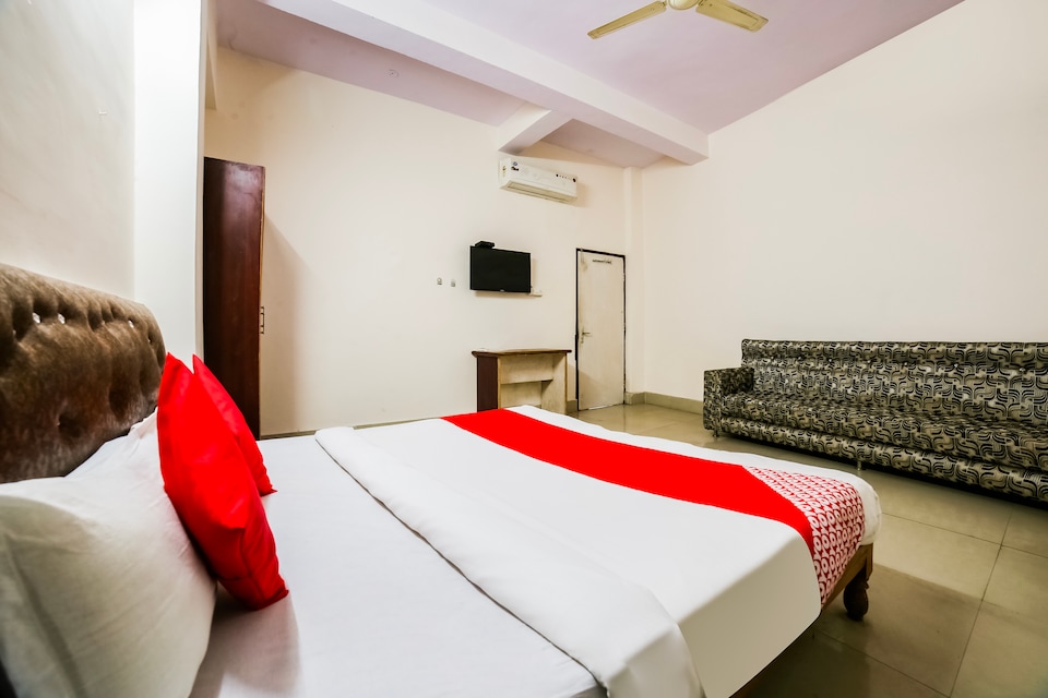 OYO 48794 Sai Palace, Sagar, Sagar