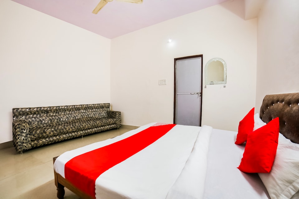 OYO 48794 Sai Palace, Sagar, Sagar