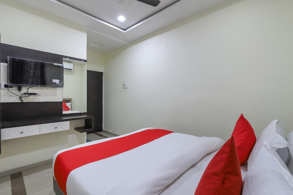 OYO 48800 New Vinay Guest House, Himmatnagar, Himmatnagar