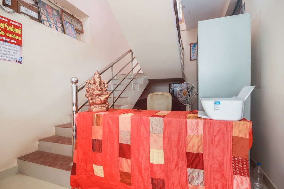SPOT ON 48806 Sri Jain Lodge , Ranipet, Ranipet