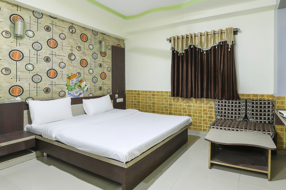 SPOT ON 48816 Hotel Sunshine , Ashram Road Ahmedabad, Ahmedabad