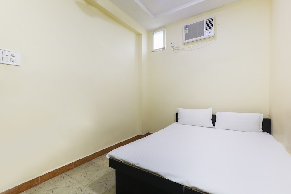 SPOT ON 48832 Balaji Parisar, Mahakal Temple, Ujjain