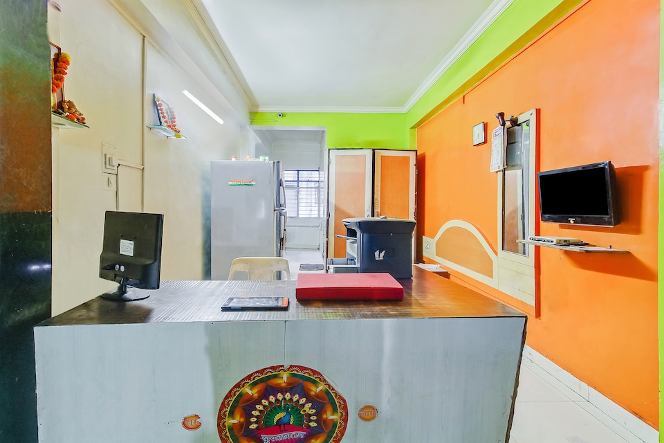 SPOT ON 48836 Haveli Lodge , Swargate Pune, Pune