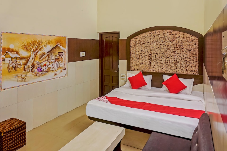 OYO Hotel Sunshine, Airport Road - Bhopal, Bhopal