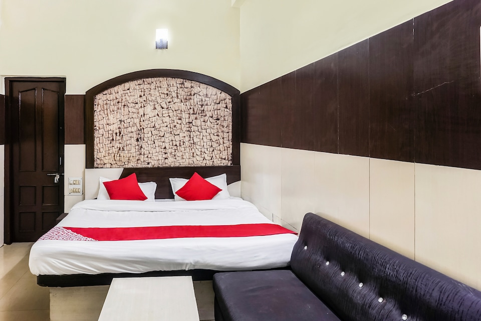 OYO Hotel Sunshine, Airport Road - Bhopal, Bhopal