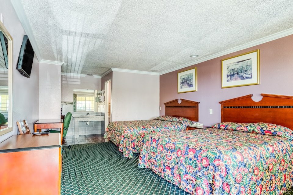 OYO Hotel Whittier, CA I-605, C90601, Los Angeles CA