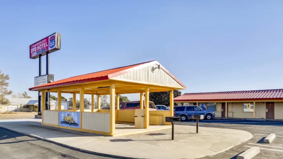 OYO Hotel Shamrock TX Route 66, C79079, Shamrock TX