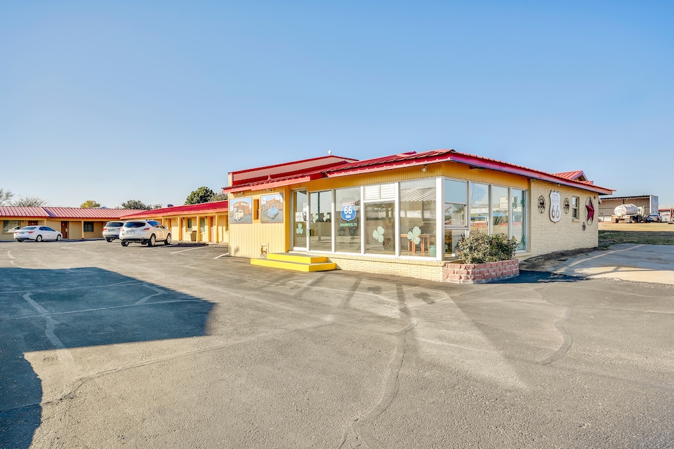 OYO Hotel Shamrock TX Route 66, C79079, Shamrock TX