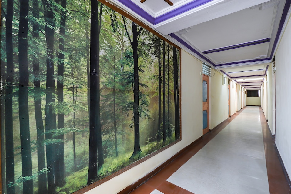 SPOT ON Hotel Apar Inn, Ashram Road-Usmanpura-Elisbridge-Navrangpura-Kalupur, Ahmedabad