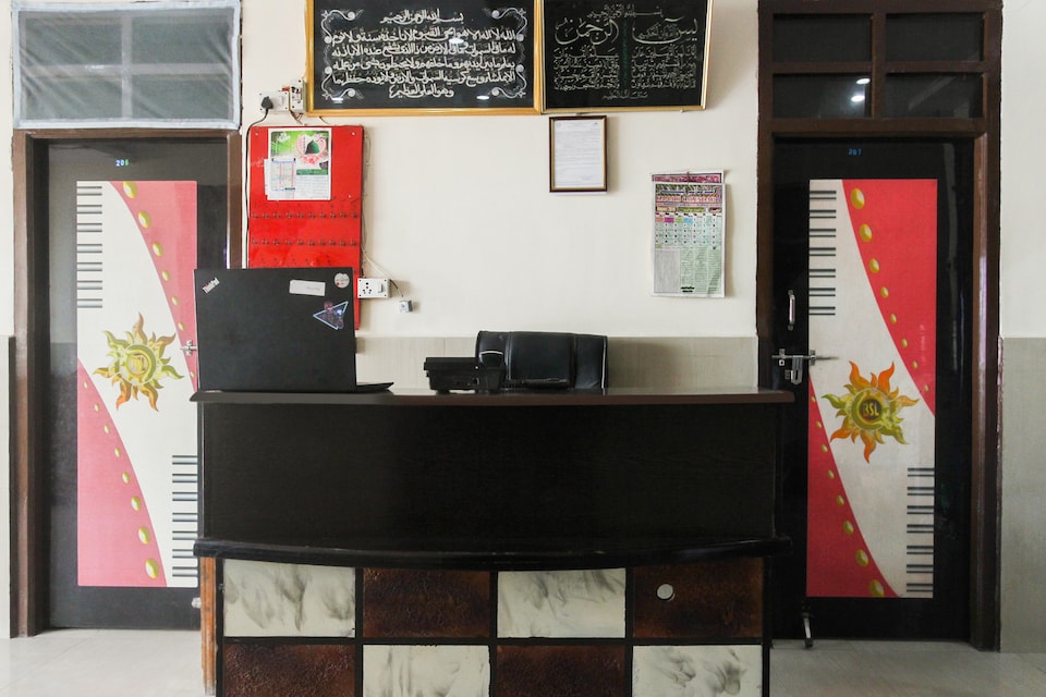 SPOT ON Ay Hotel Near Charminar, Charminar, Hyderabad
