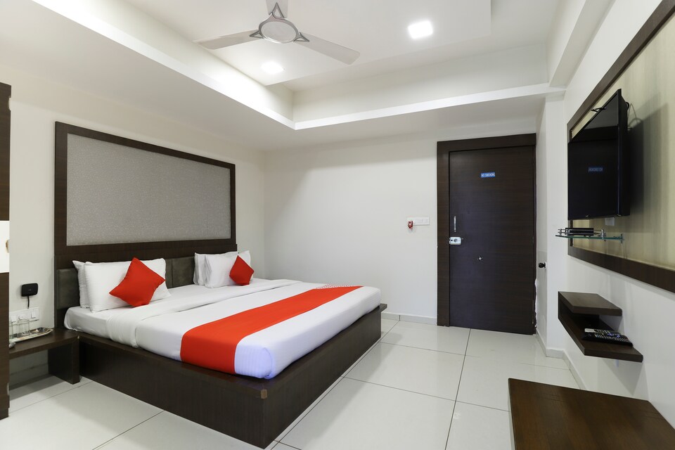 OYO 48886 Hotel Sagar Inn, Modassa, Himmatnagar