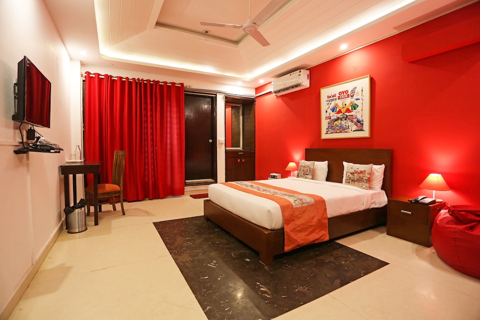 OYO Flagship 143 Sector 51 Noida, Noida City Metro, Noida