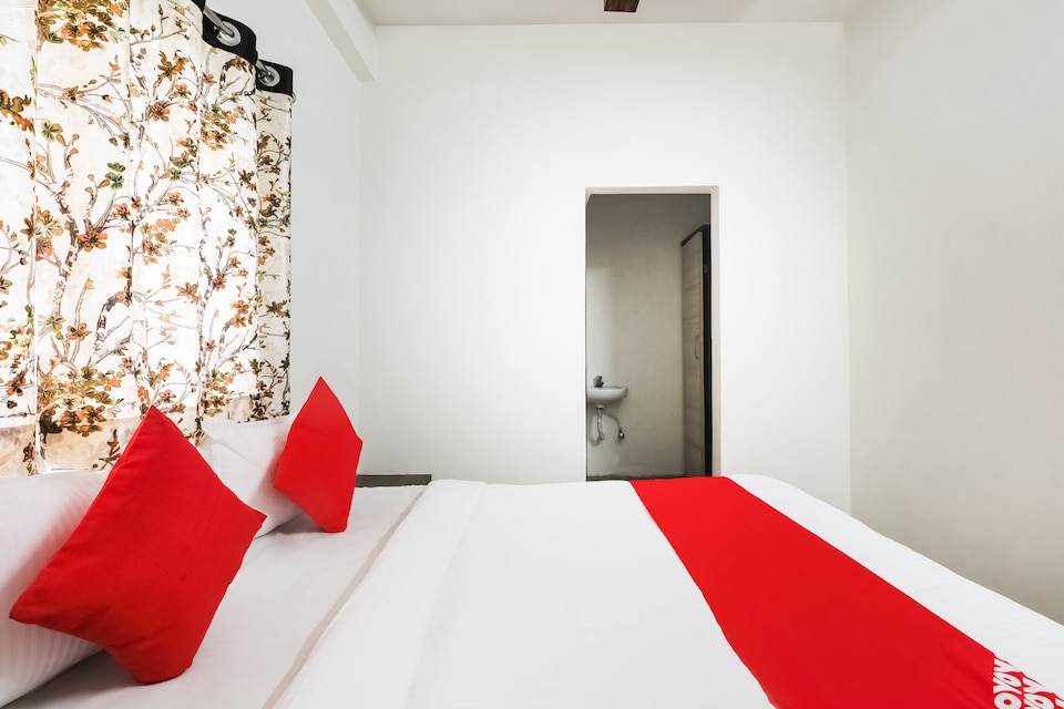 OYO 48890 Hotel Mangalam, Dhar City, Dhar