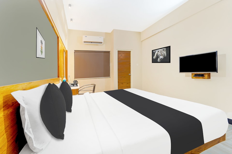 Super Hotel O Broadway Ernakulam, MG Road Kochi, Kochi