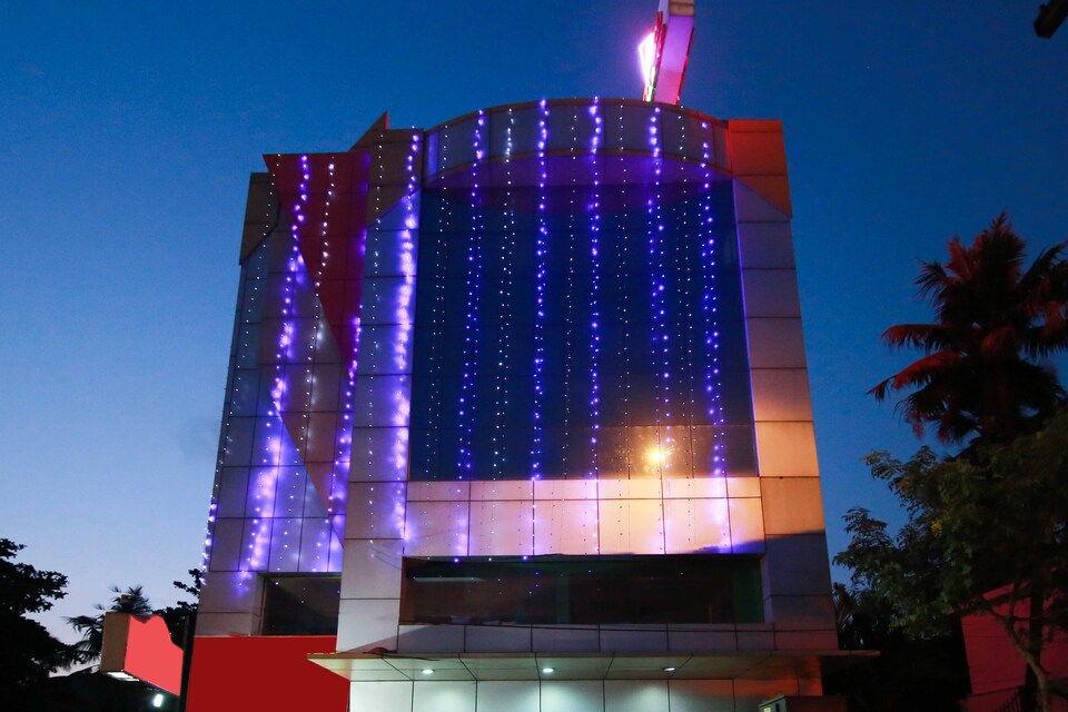 OYO 4824 Hotel Star, Kaloor Kochi, Kochi