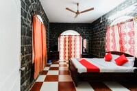 OYO 48906 Sm Cottages Deluxe