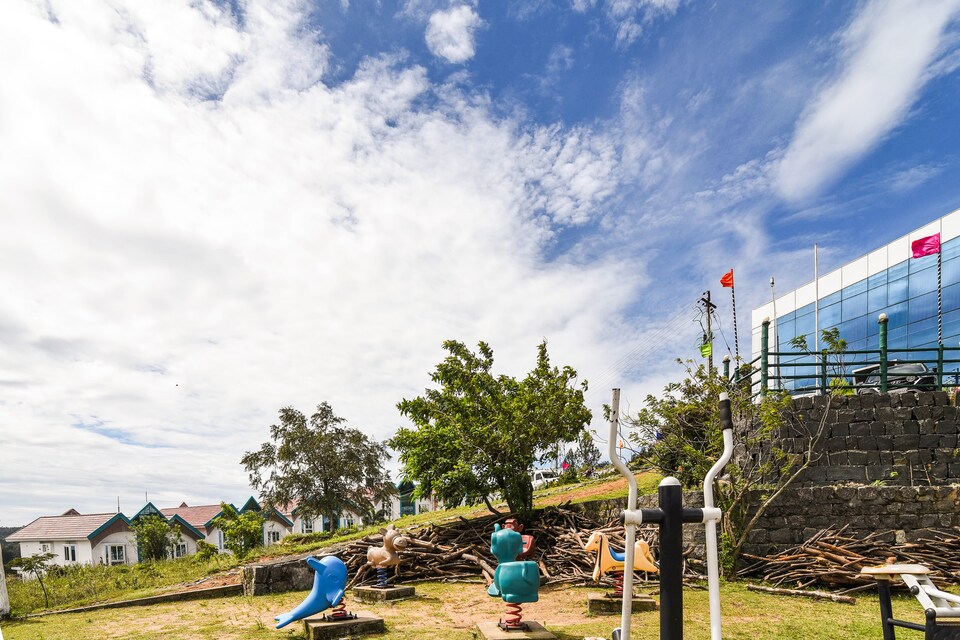 Palette - The Cliff Resort , Yercaud, Yercaud