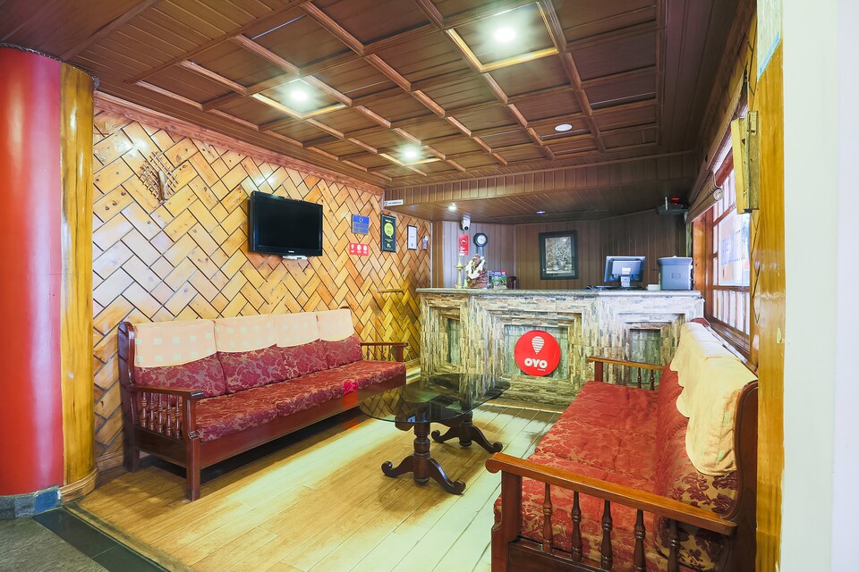 OYO 48910 Hotel Blue Bird , Ooty Town, Ooty