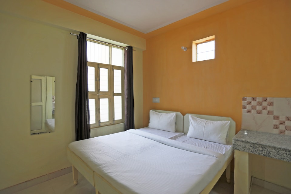 SPOT ON 48911 Sukhrali Residency, Old Gurgaon, Gurgaon