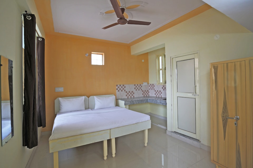 SPOT ON 48911 Sukhrali Residency, Old Gurgaon, Gurgaon