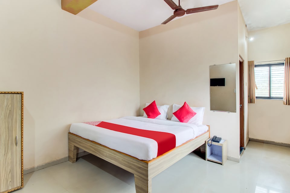 OYO 48915 Chaitanya Green Park, Wani, Wani