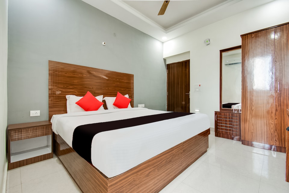 Capital O 48930 Hotel Ys, Motihari, Motihari