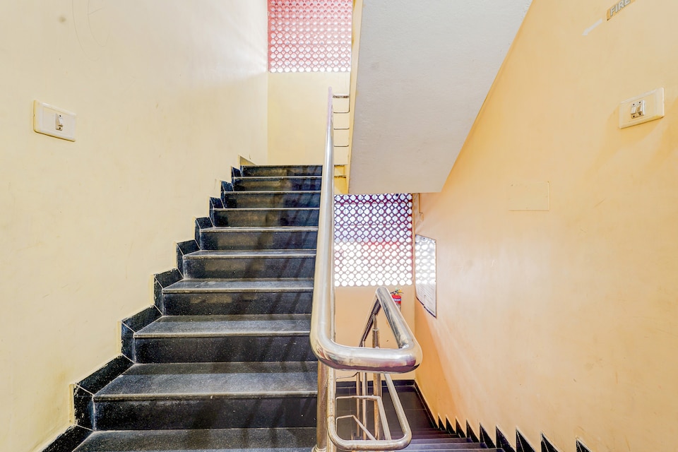 Super Collection O Nanmangalam Lake Formerly Vasantham Guest House, Tambaram Chennai, Chennai