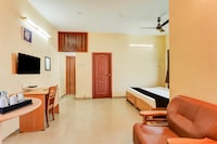 Super Collection O Nanmangalam Lake Formerly Vasantham Guest House