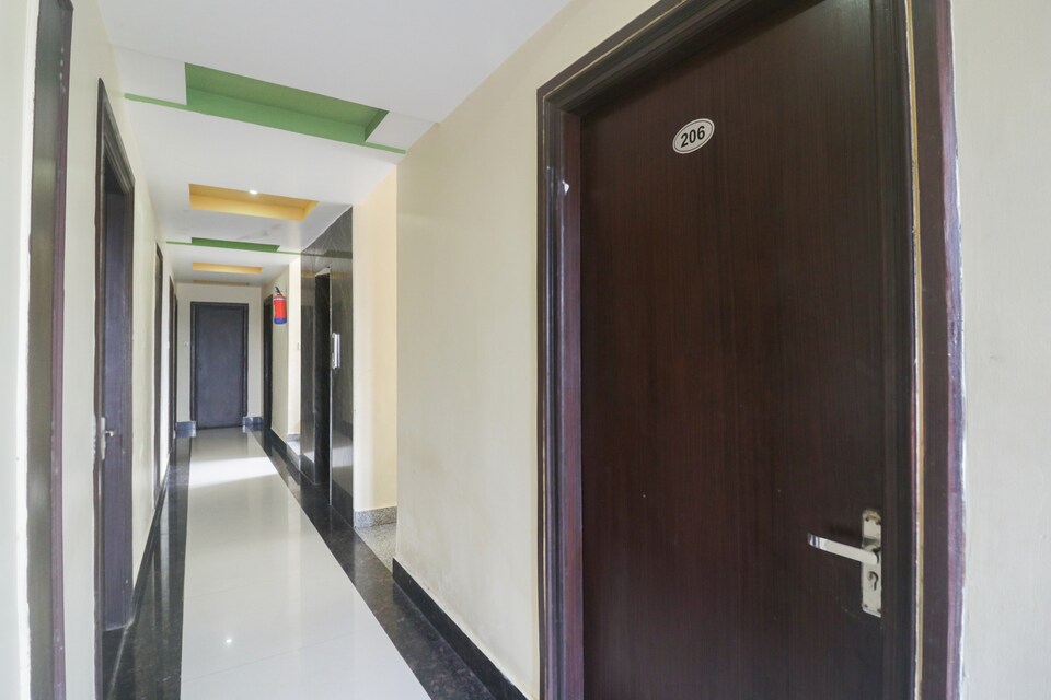 OYO 48974 Hotel Shweta Residency, Cantt, Varanasi