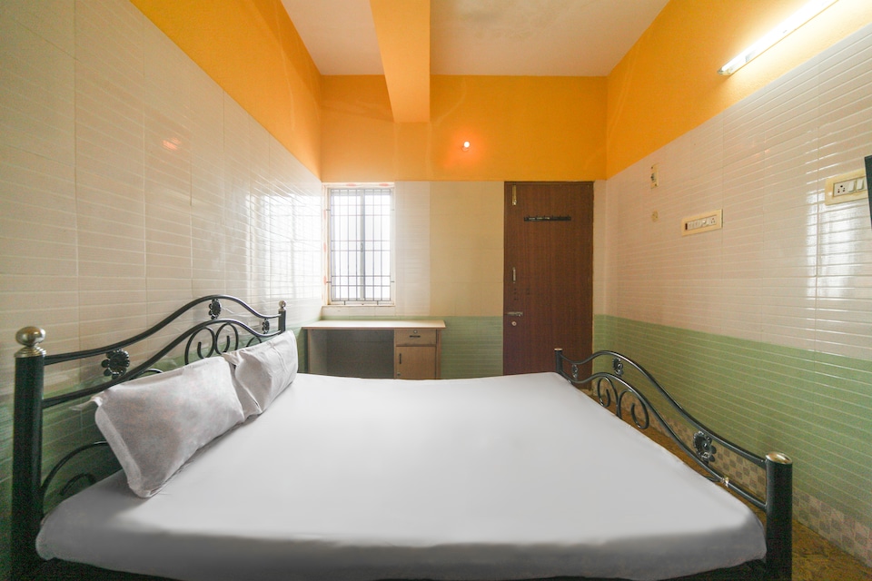 SPOT ON 48976 Hotel New Vekateshwara Bhavan, Ponneri Chennai, Chennai