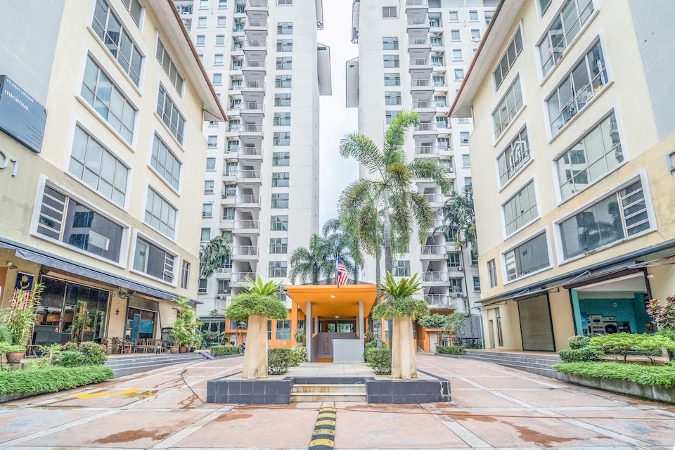 OYO Home 89347 Comfortable 1br Ritze Perdana, Damansara Perdana, Petaling Jaya