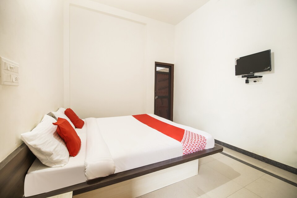OYO 48985 Rupali Hotel, Outer Ajmer, Ajmer