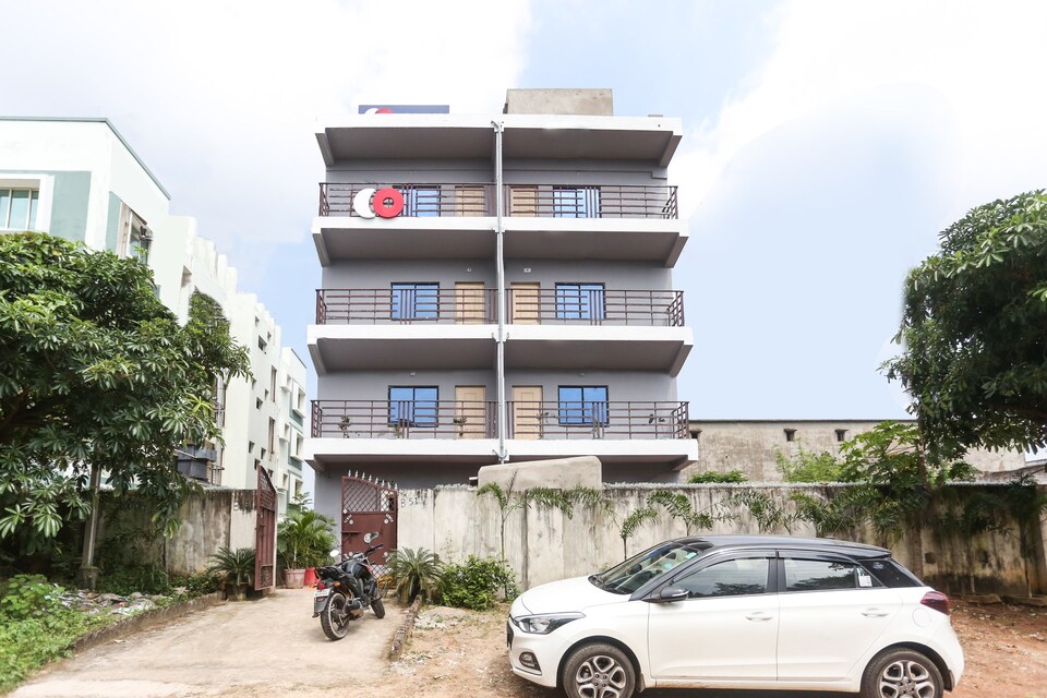 Capital O 48989 MR House, Patia Bhubaneswar, Bhubaneswar
