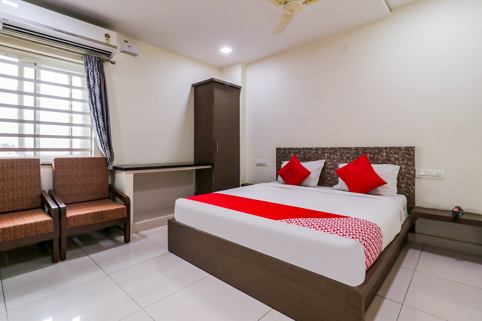 OYO 48997 Hotel K.H. Plaza, Guntur, Guntur