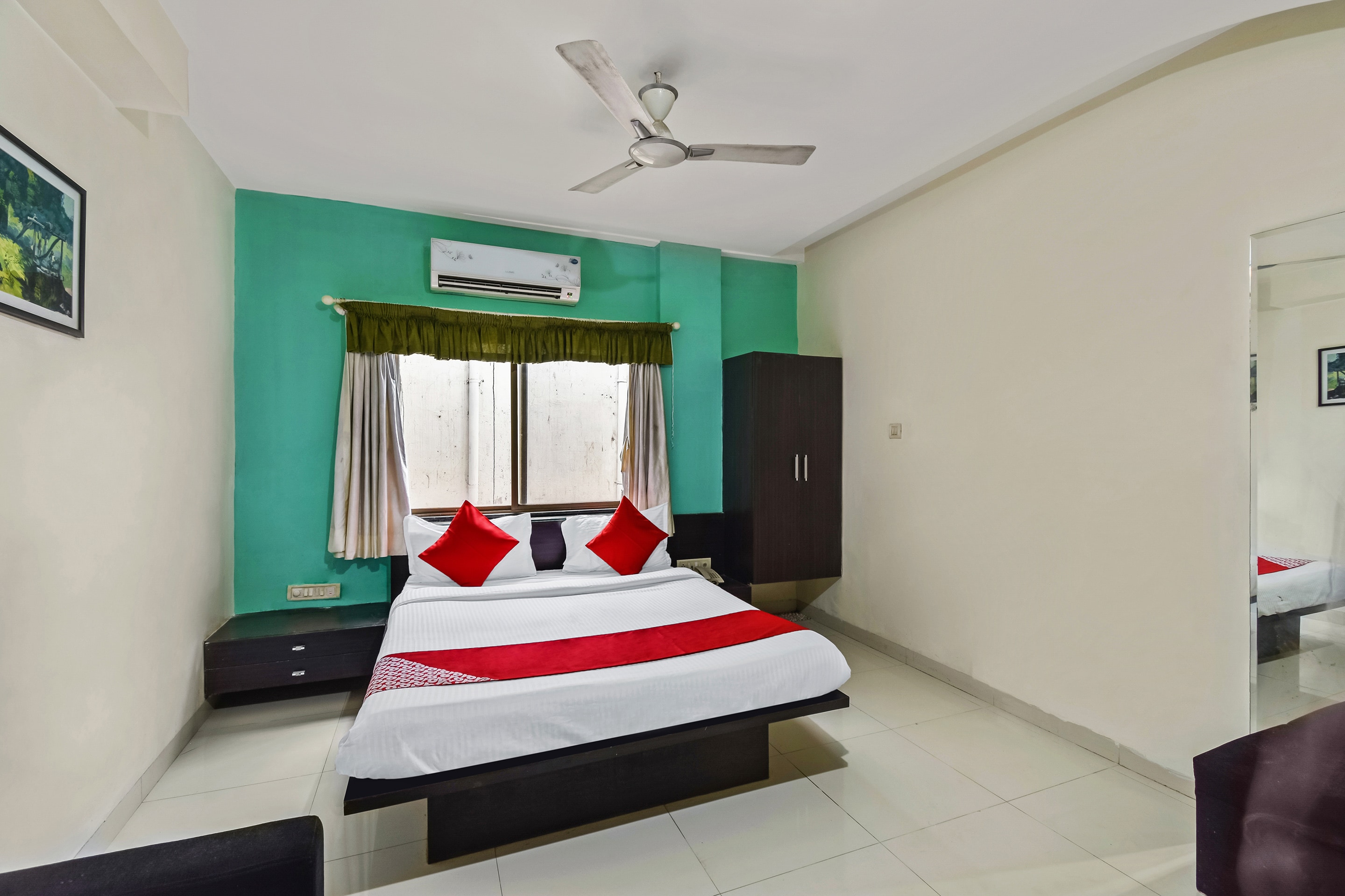 Oyo 49011 The Grand Regency Oyo Rooms Solapur Book 744 Oyo