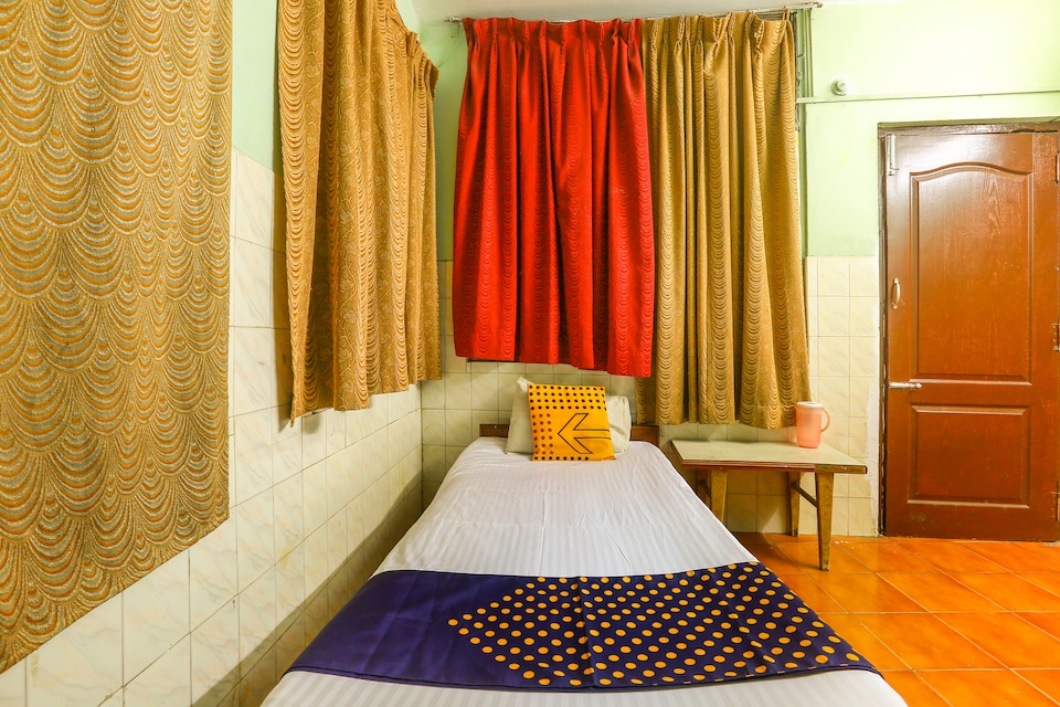 SPOT ON 49012 New Adyar Guest House, Adyar Chennai, Chennai