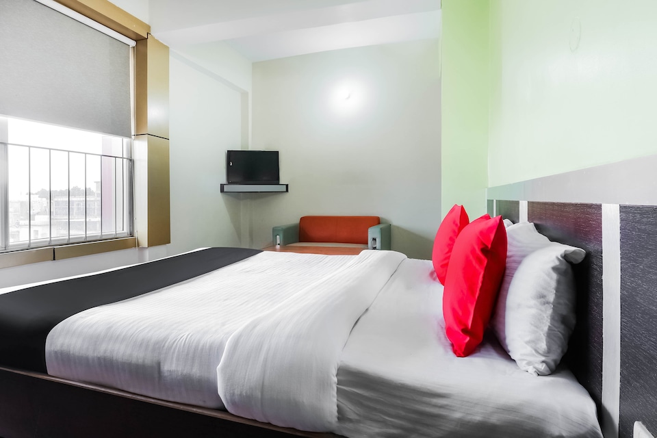 Capital O Aryavart Hotel, Civil Lines - High Court, Prayagraj